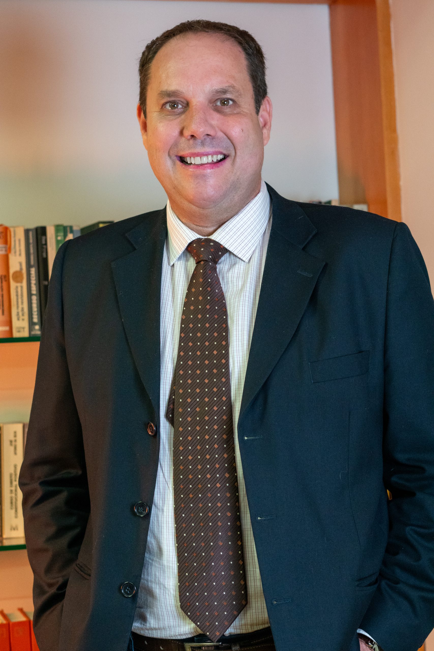 Dr. Ananias Cezar<br>Teixeira