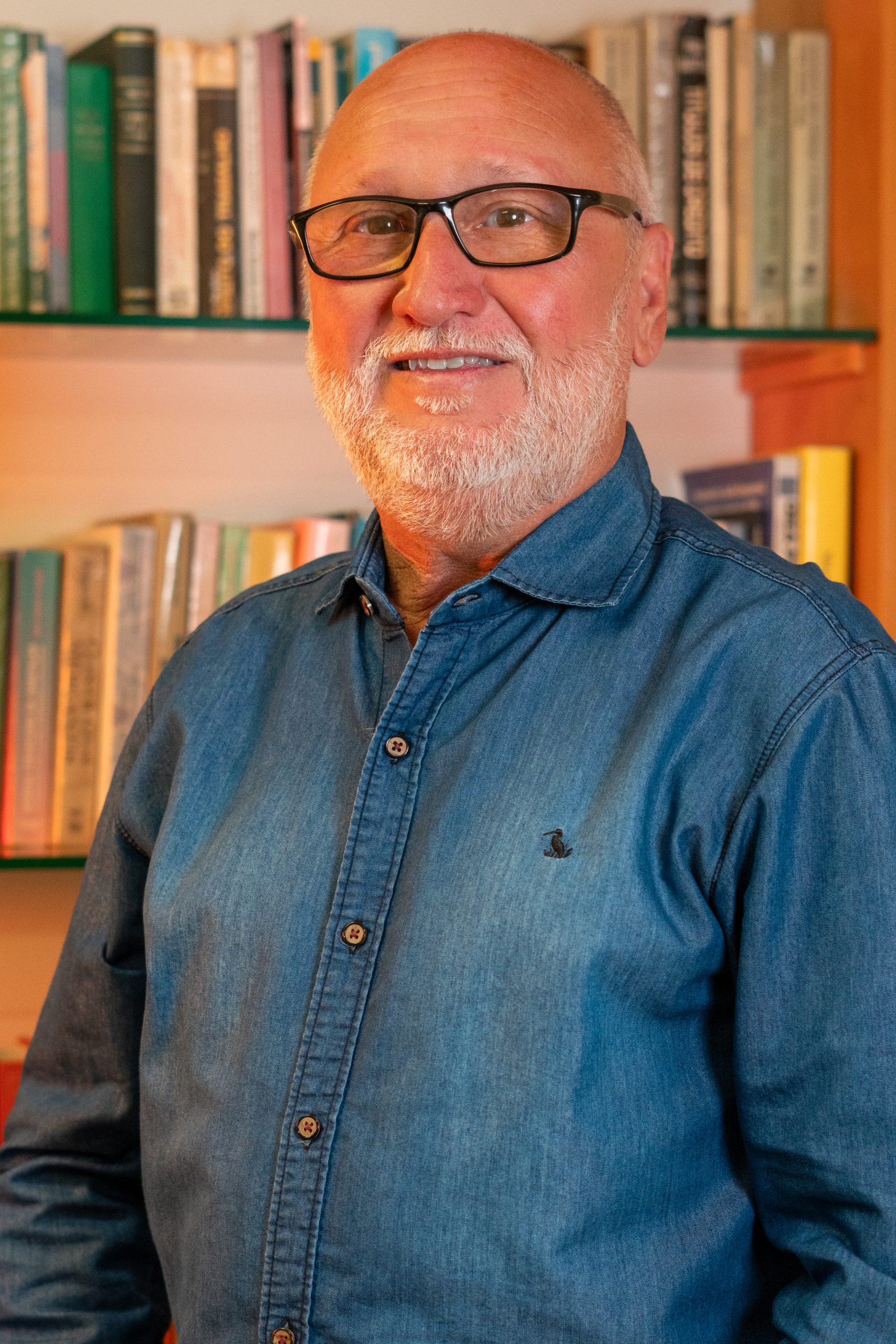 Dr. Carlos Roberto<br>Bertin